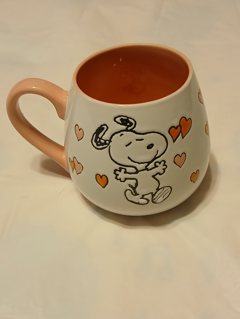 Peanuts Snoopy Heart Ceramic Mug - White with Pink Interior